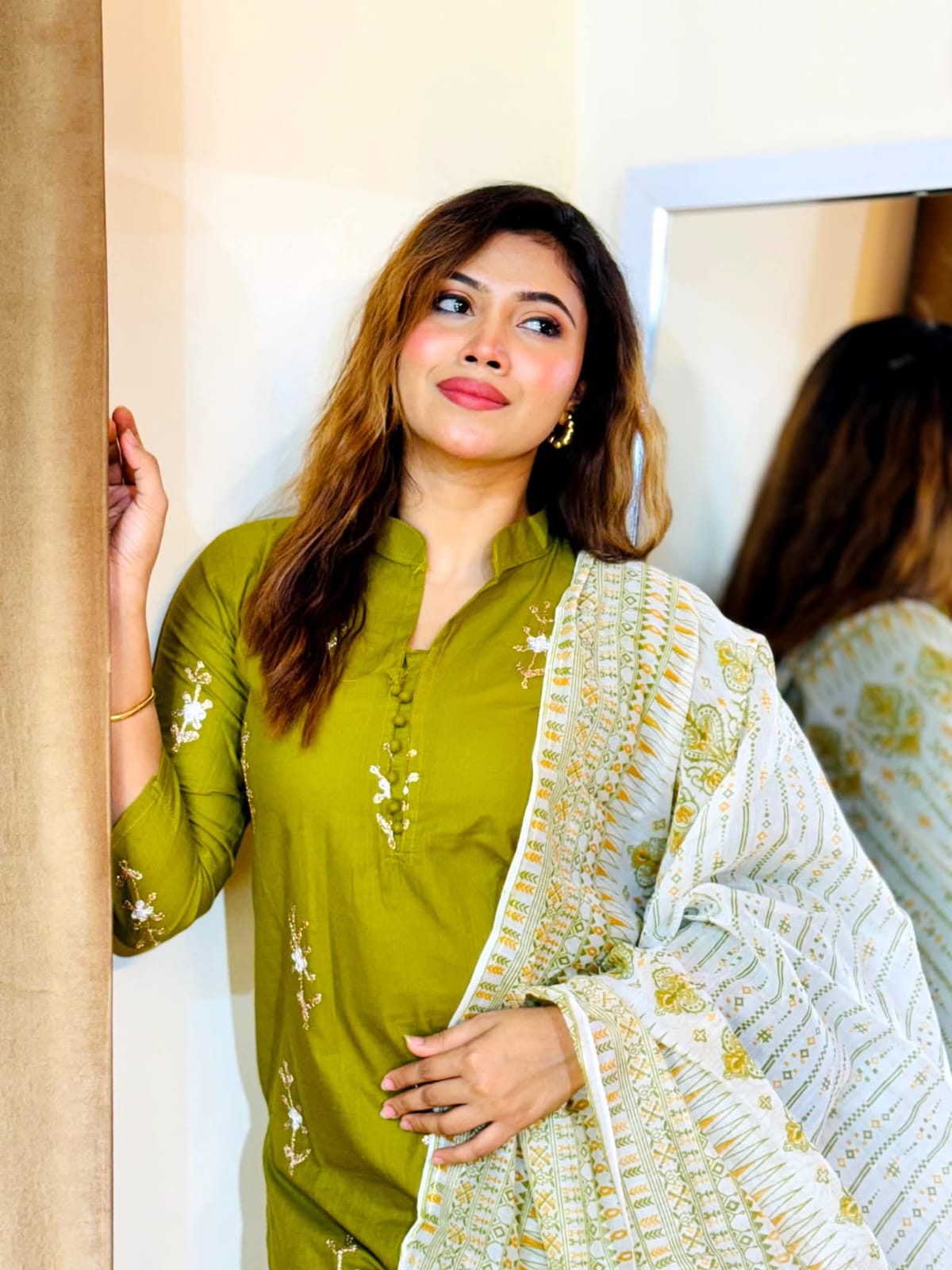 আরামদায়ক থ্রি পিস কালেকশন