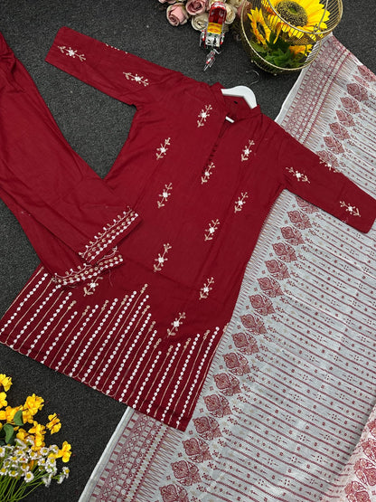 আরামদায়ক থ্রি পিস কালেকশন