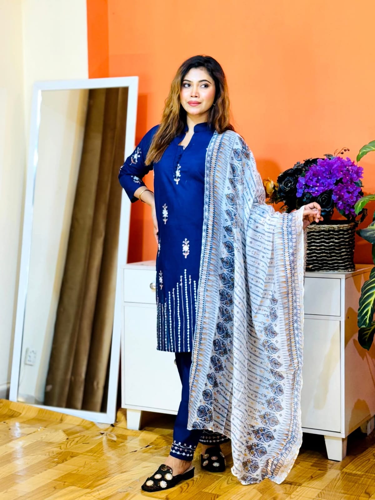 আরামদায়ক থ্রি পিস কালেকশন