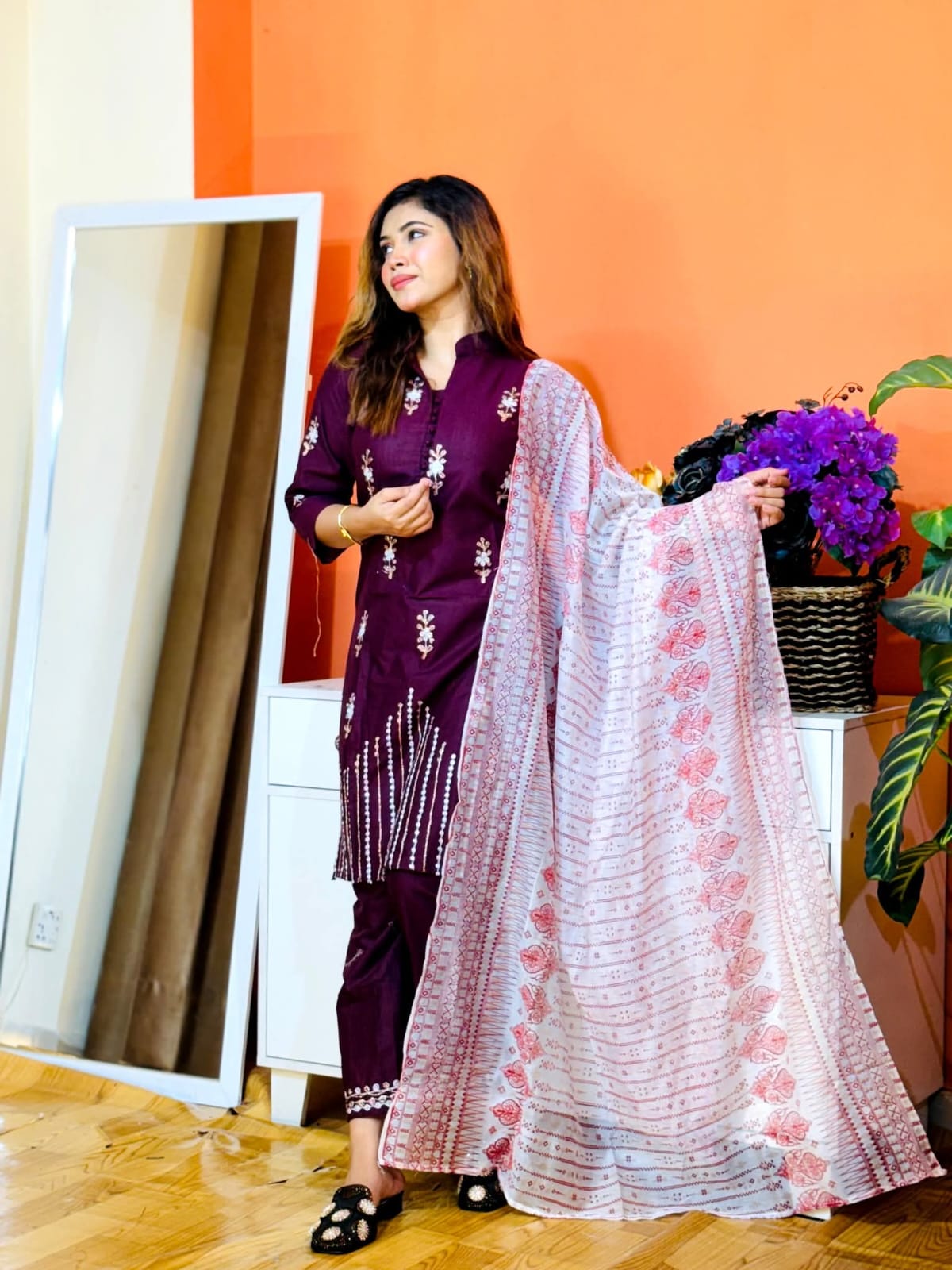 আরামদায়ক থ্রি পিস কালেকশন