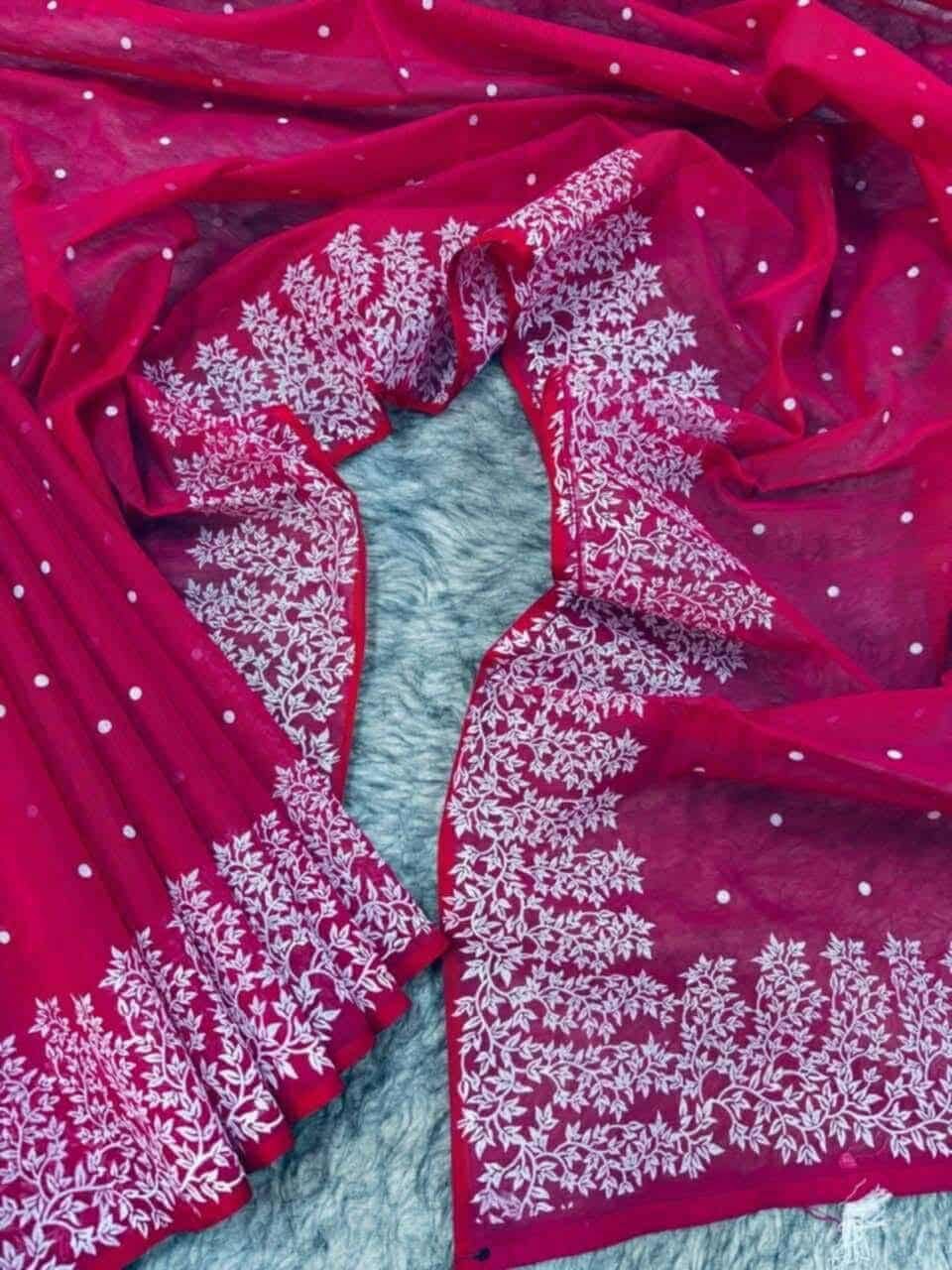 স্কিন প্রিন্ট শাড়ি