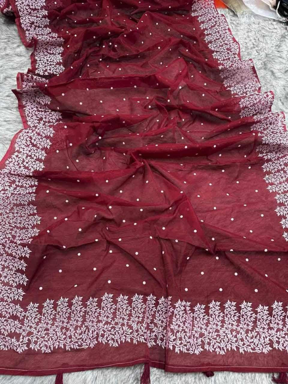 স্কিন প্রিন্ট শাড়ি